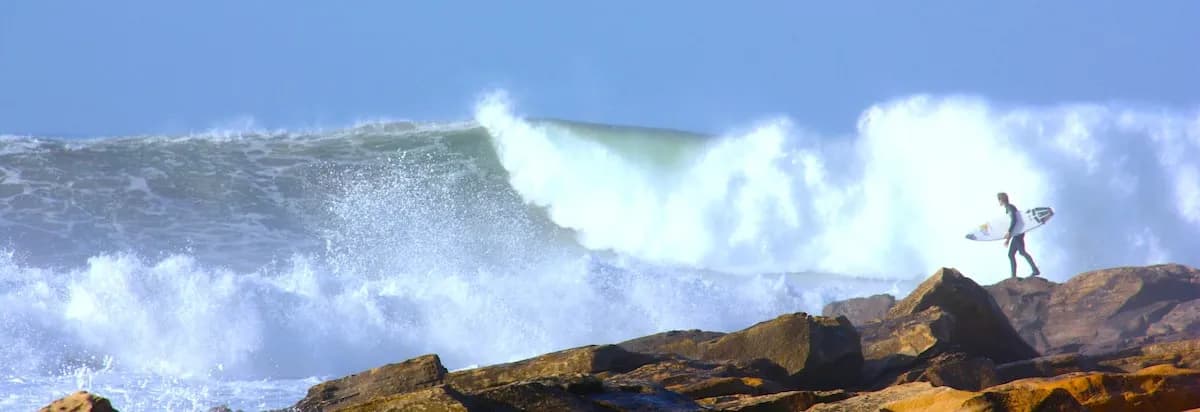 Big winter swell hitting Anchor Point Taghazout